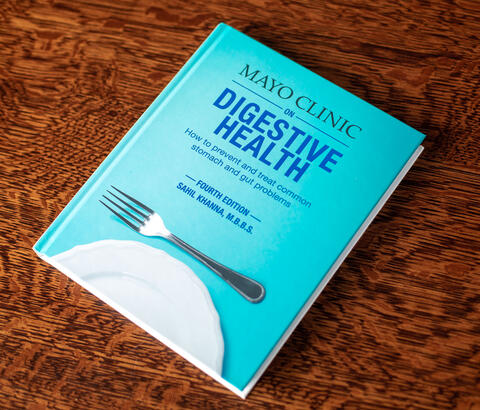 Mayo Clinic on Digestive Health book cover