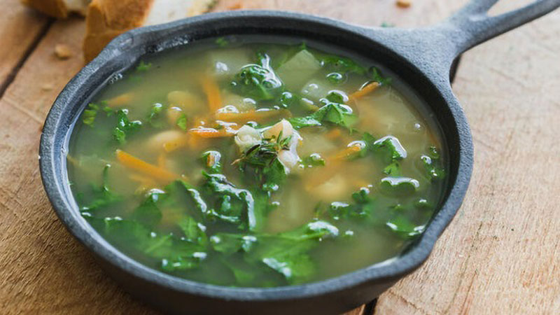 White bean and kale soup cast iron skillet